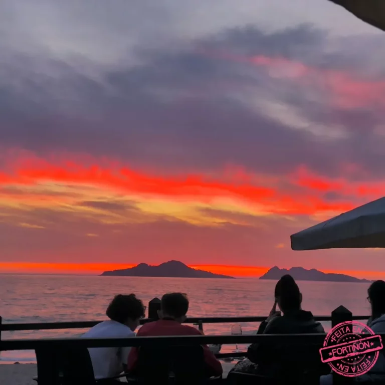 Abril🩵🧡 768x768