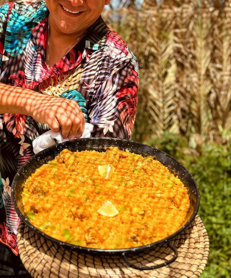 ¡Por los domingos de paella y amigos 🥘 768x922